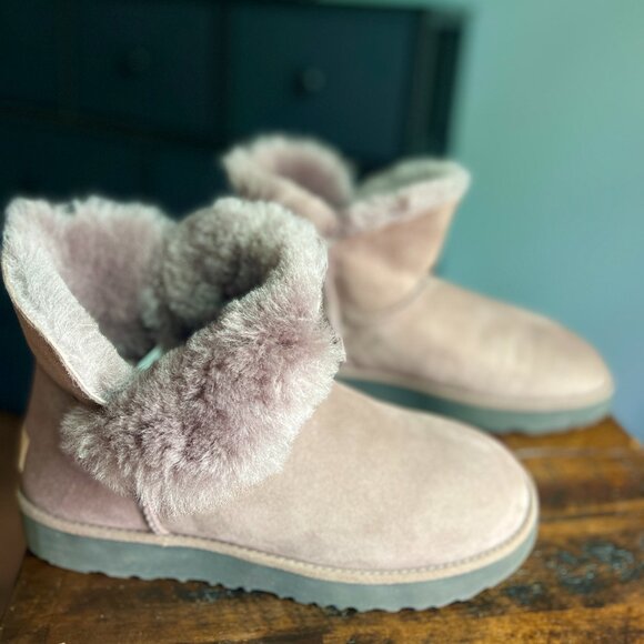 UGG Shoes - UGG Bailey Mariko Geaode Lilac Women's Boots Size 10